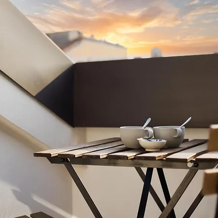 Just Urban - Exclusive Duomo View Penthouse - 5 Min To M4 Dateo アパート ミラノ