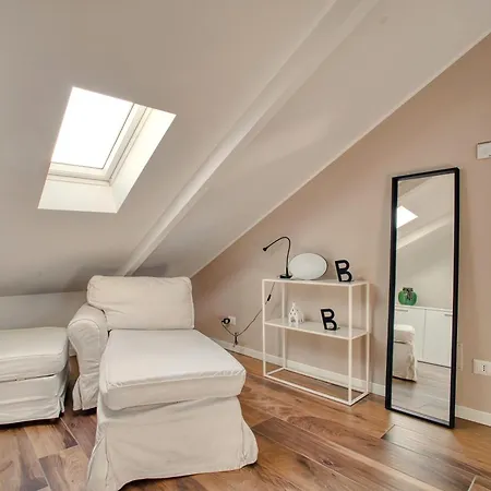 Just Urban - Exclusive Duomo View Penthouse - 5 Min To M4 Dateo アパート ミラノ